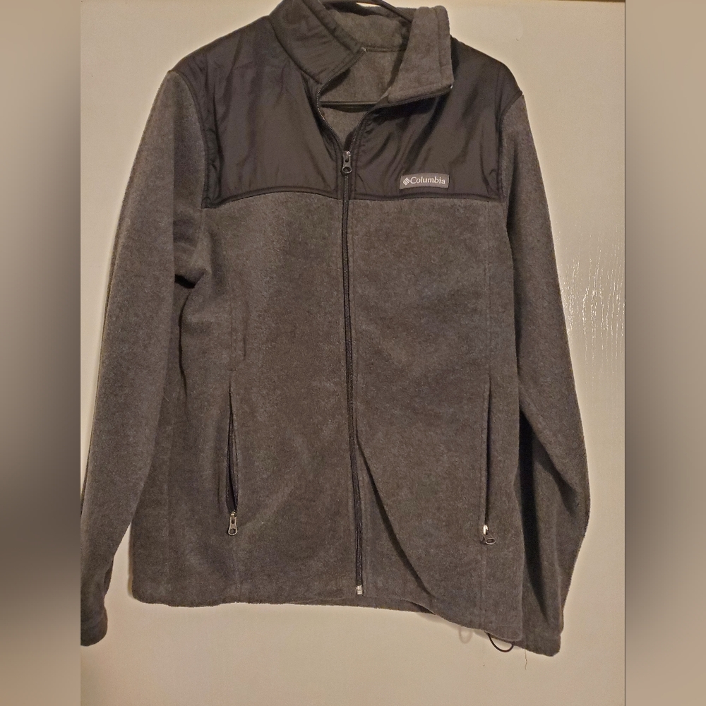 Columbia zip up